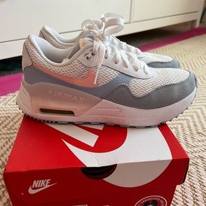 Women’s Nike Air Max SYSTM